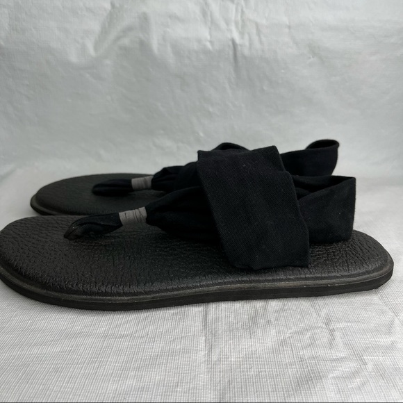 Sanuk Yoga Sling Black Sandals - Picture 2 of 9